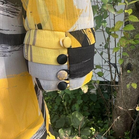 *** Walter Tie Neck Cut Out Front Abstract Dress (F003) - Picture 11 of 16